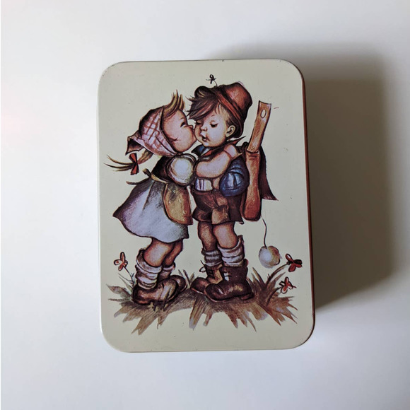 Vintage Hummel Look Boy and Girl Tin with Stationary, Note Paper Gift Tin Kitsch - Picture 3 of 8